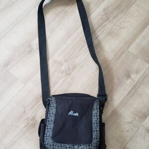 ROOTS crossbody purse